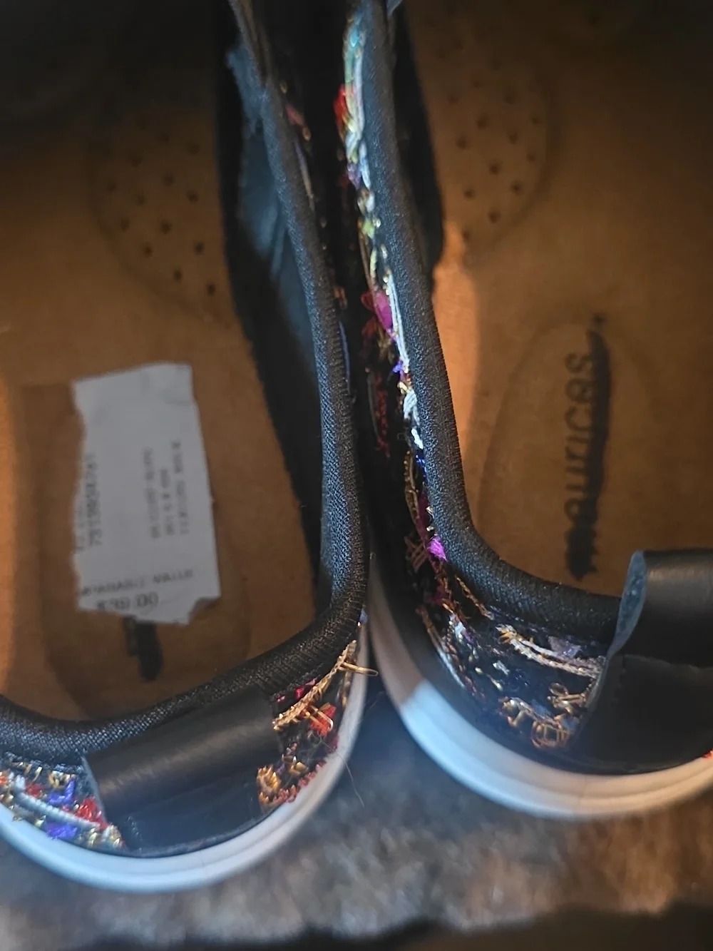 NWT MAURICES Slip-On Casual Sneakers in Multicolor Tweed SIZE 8.
